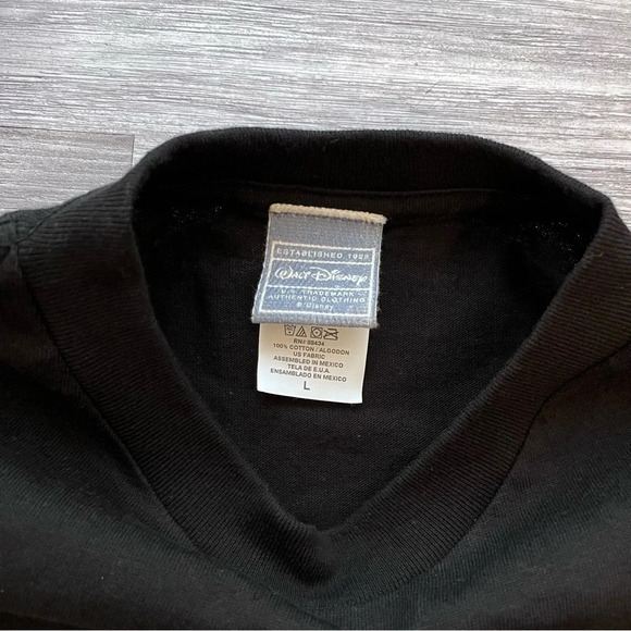 Vintage Kids Pirates of the Caribbean T-Shirt Retro Graphic Classic Disney L - Picture 3 of 6